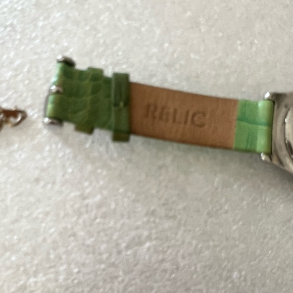 Relic by wet fossil crystal accent with green genuine leather watch - Picture 5 of 9